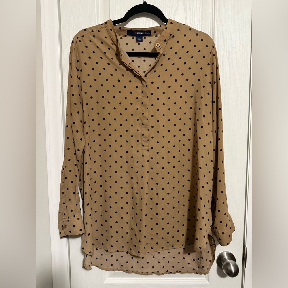 Denim 24/7 Tan Polka Dot Blouse